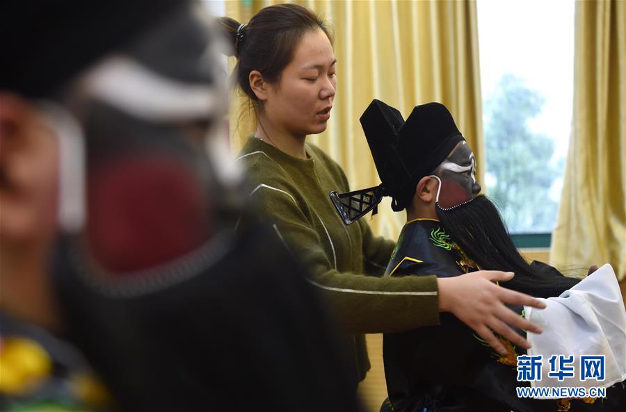 安徽瑤海:戲曲進(jìn)校園 傳承在身邊