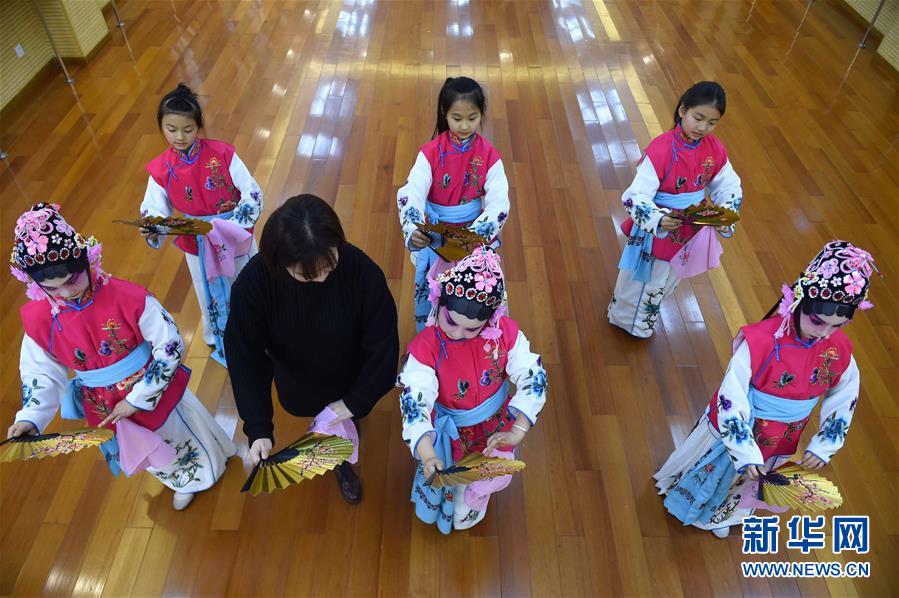 安徽瑤海:戲曲進(jìn)校園 傳承在身邊