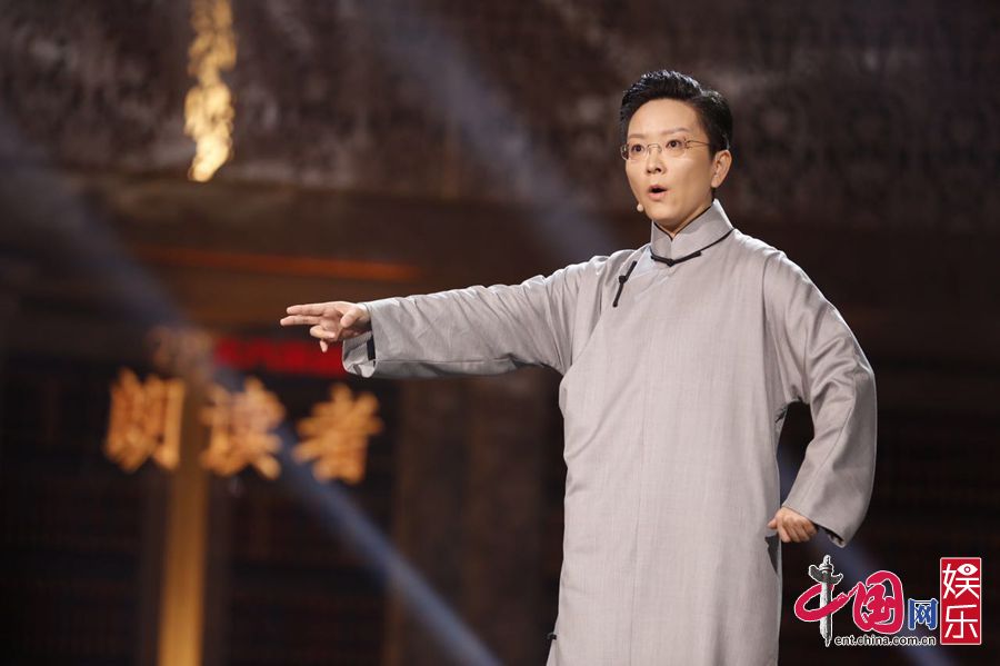 王珮瑜用京劇韻白朗讀的一首《念奴嬌 赤壁懷古》,在網上火了起來。