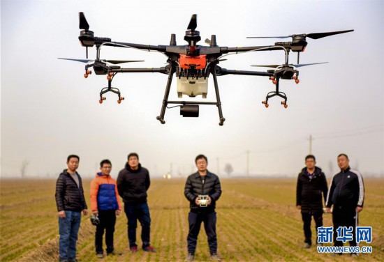 (社會)(3)河北衡水:無人機田間傳技助春耕