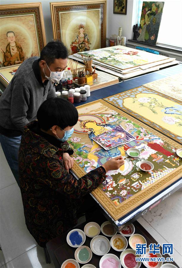 #(社會)(1)河北石家莊:非遺產(chǎn)品定制忙