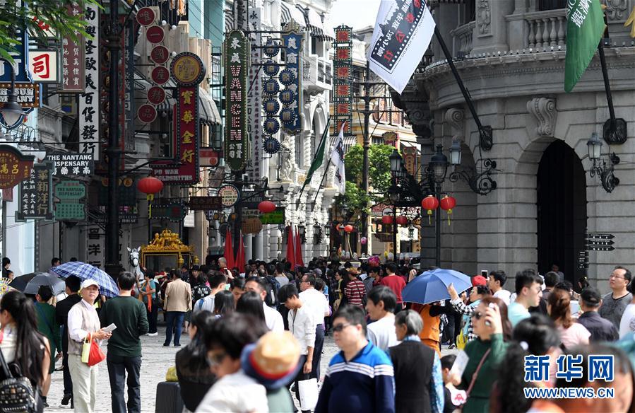 (社會)(1)海南迎來春節錯峰游 (社會)(1)海南迎來春節錯峰游