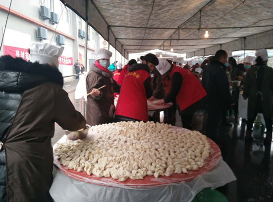 登封群眾冬至開扁食宴慶“二十四節氣”申遺成功