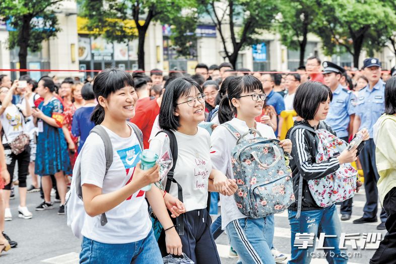 磬MLɳЌЌWcLɳӛ w z