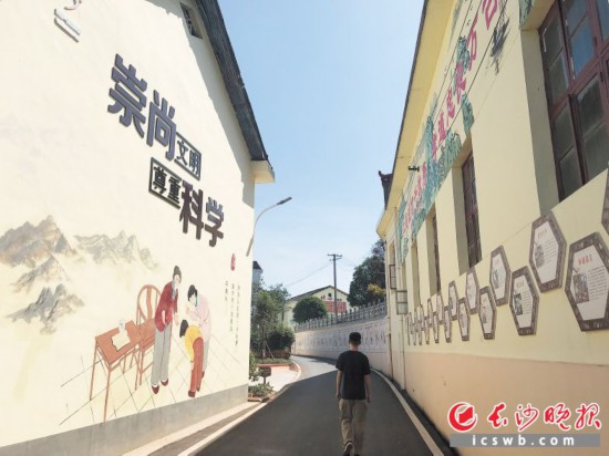 gɳ(zhn)ӱТĻVТĻϵĻĻꇵأLףLLɳӛ V܊ z