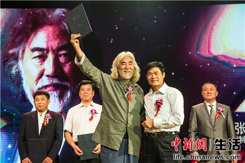 中國傳媒大學(xué)2015級(jí)MBA迎新晚會(huì)暨實(shí)踐導(dǎo)師聘任儀式成功舉辦