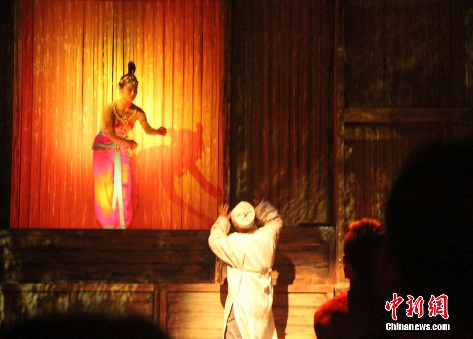 《又見(jiàn)敦煌》實(shí)景“穿越”講述絲路故事 《又見(jiàn)敦煌》實(shí)景“穿越”講述絲路故事