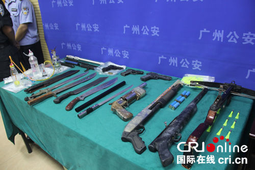 廣州警方多地作戰摧毀南沙一特大涉黑團伙