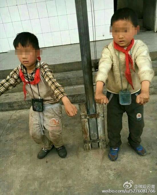 云南兩小學(xué)生被逼睡垃圾房 官方:同學(xué)惡作劇