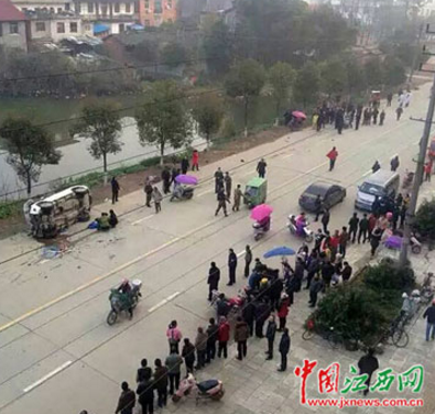 江西奉新男子駕車沖撞學生致4死18傷 被判死刑