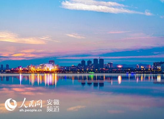 ·(sh)`ƪǣGɫ桱l(f)չ(dng)